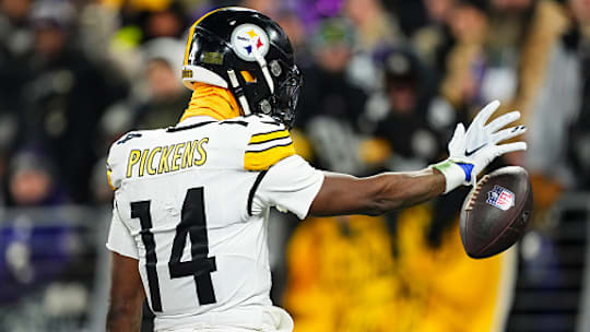 Former Pittsburgh Steelers receiver George Pickens celebrates a catch.